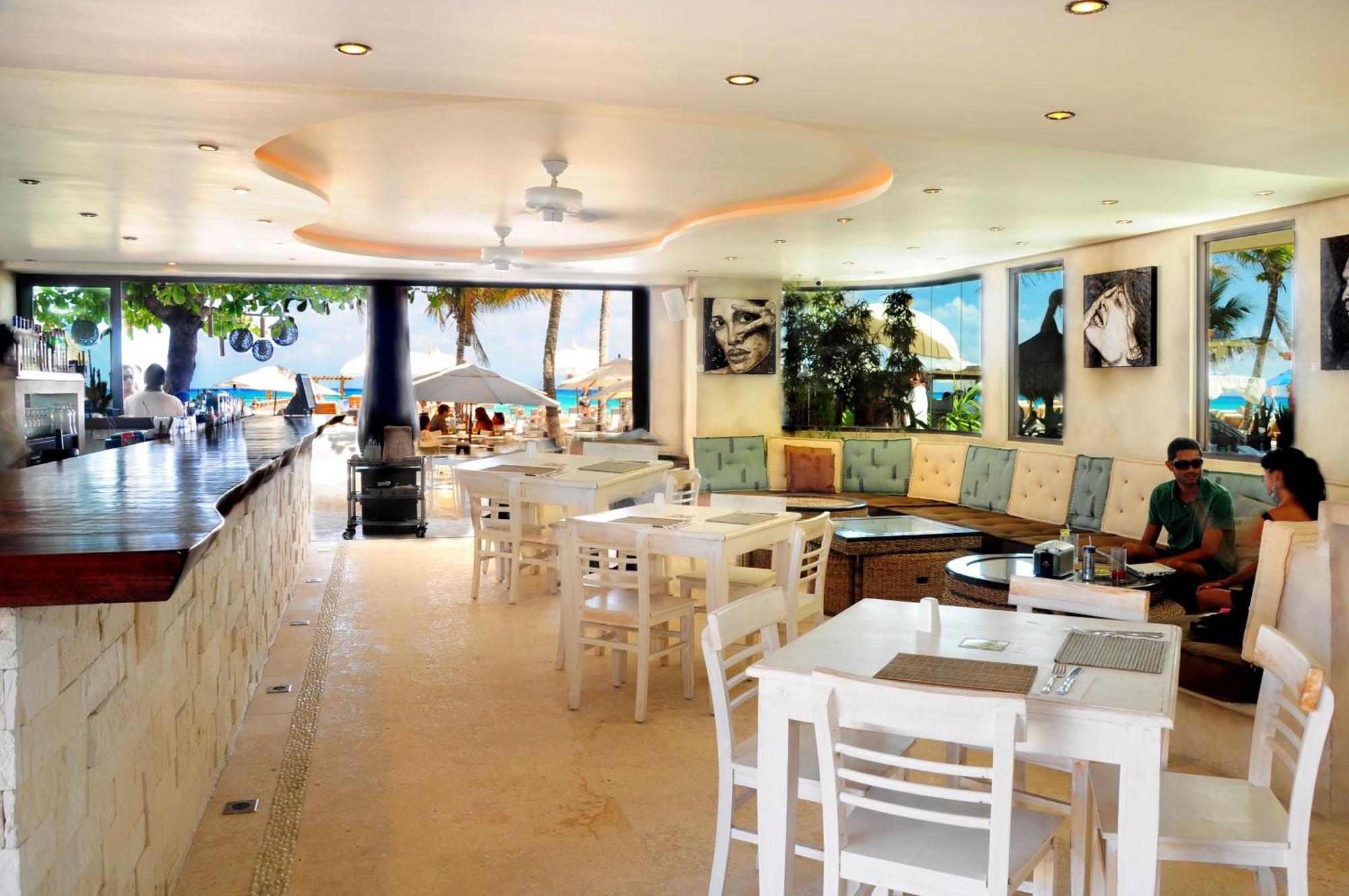 Villas Sacbe Condo Hotel And Beach Club Playa del Carmen Exteriör bild
